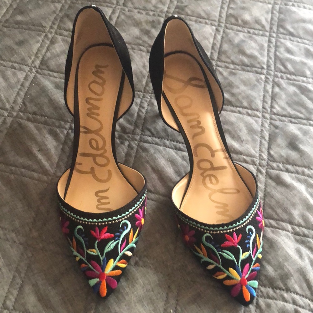 Sam Edelman pumps.